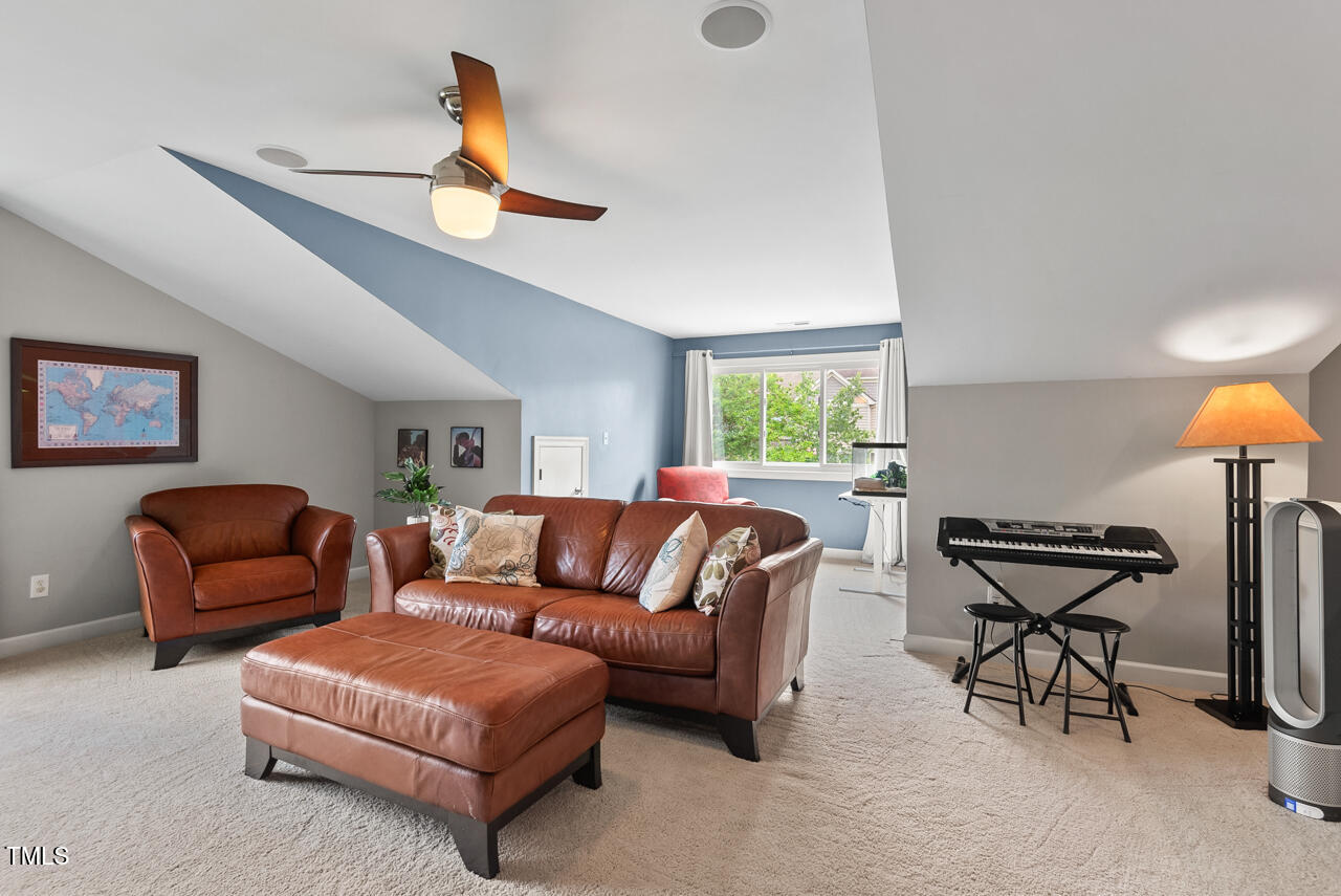 1504 Hemlock Hill Drive