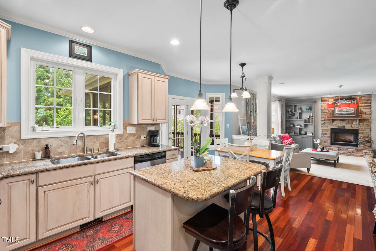 1504 Hemlock Hill Drive