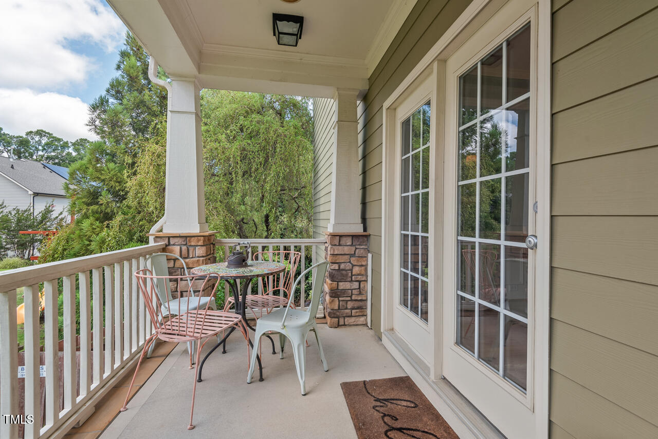 1504 Hemlock Hill Drive
