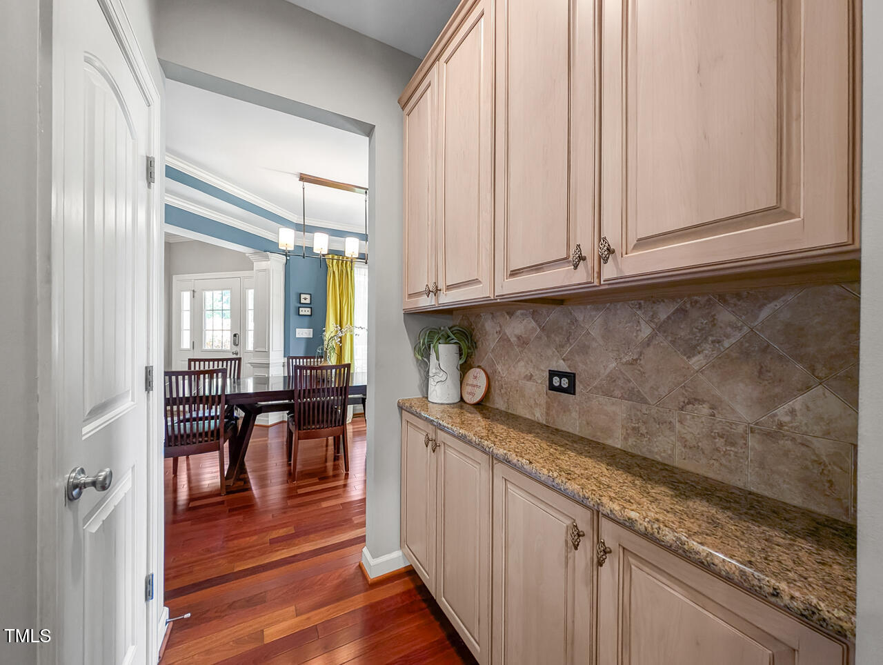 1504 Hemlock Hill Drive