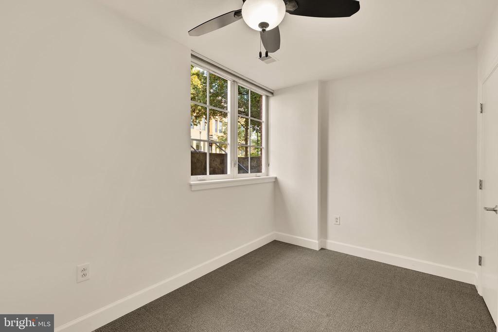 150 V STREET NW VL02