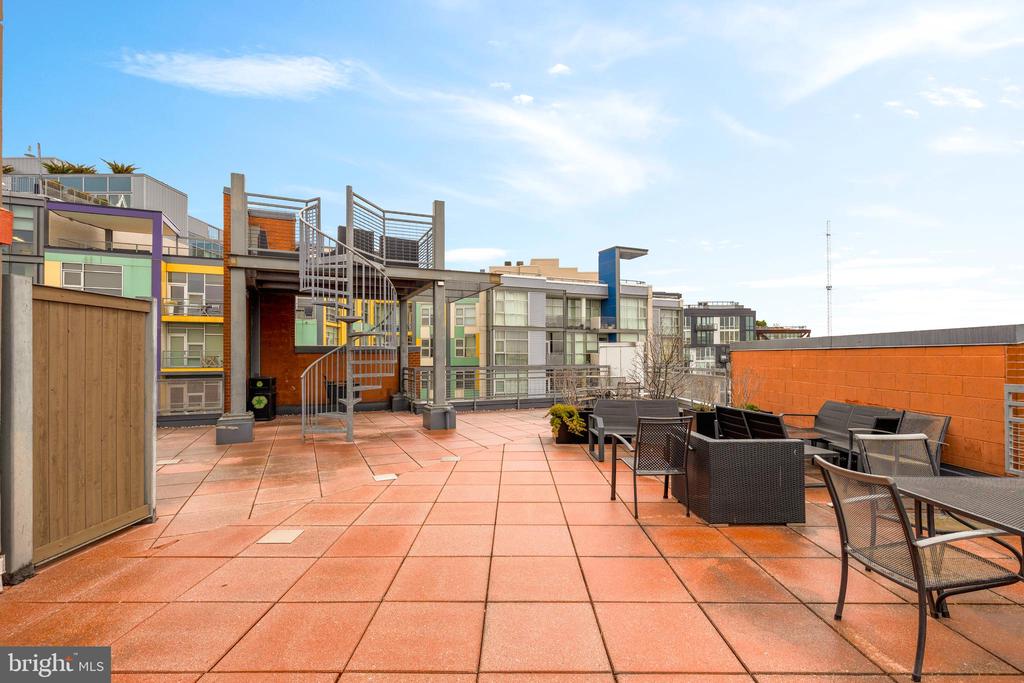 2120 VERMONT AVENUE NW 208