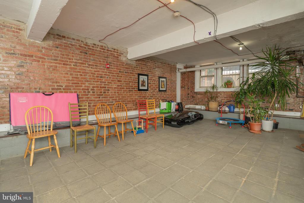 1840 BILTMORE STREET NW Unit: 46