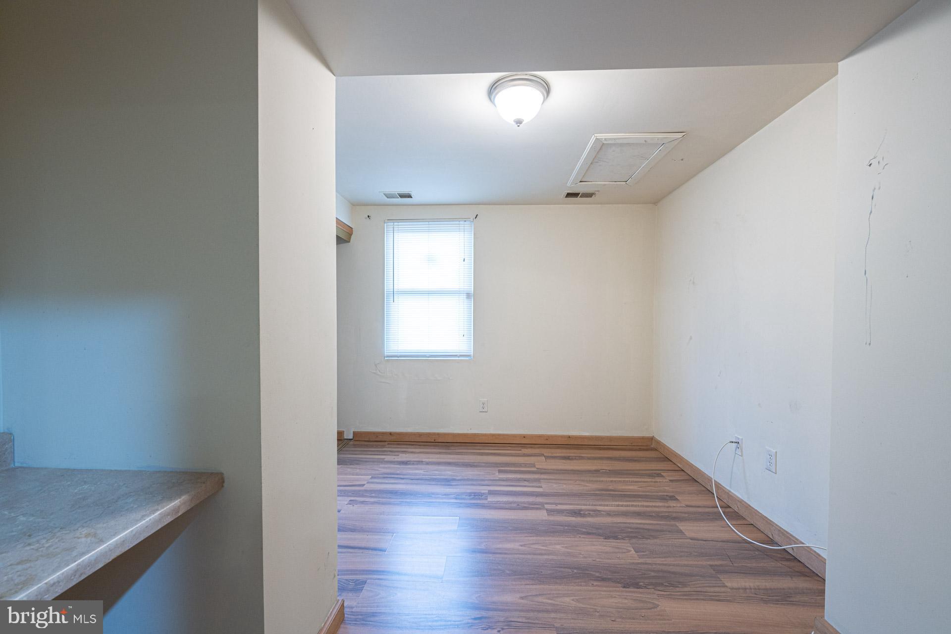 1717 TRINIDAD AVENUE NE