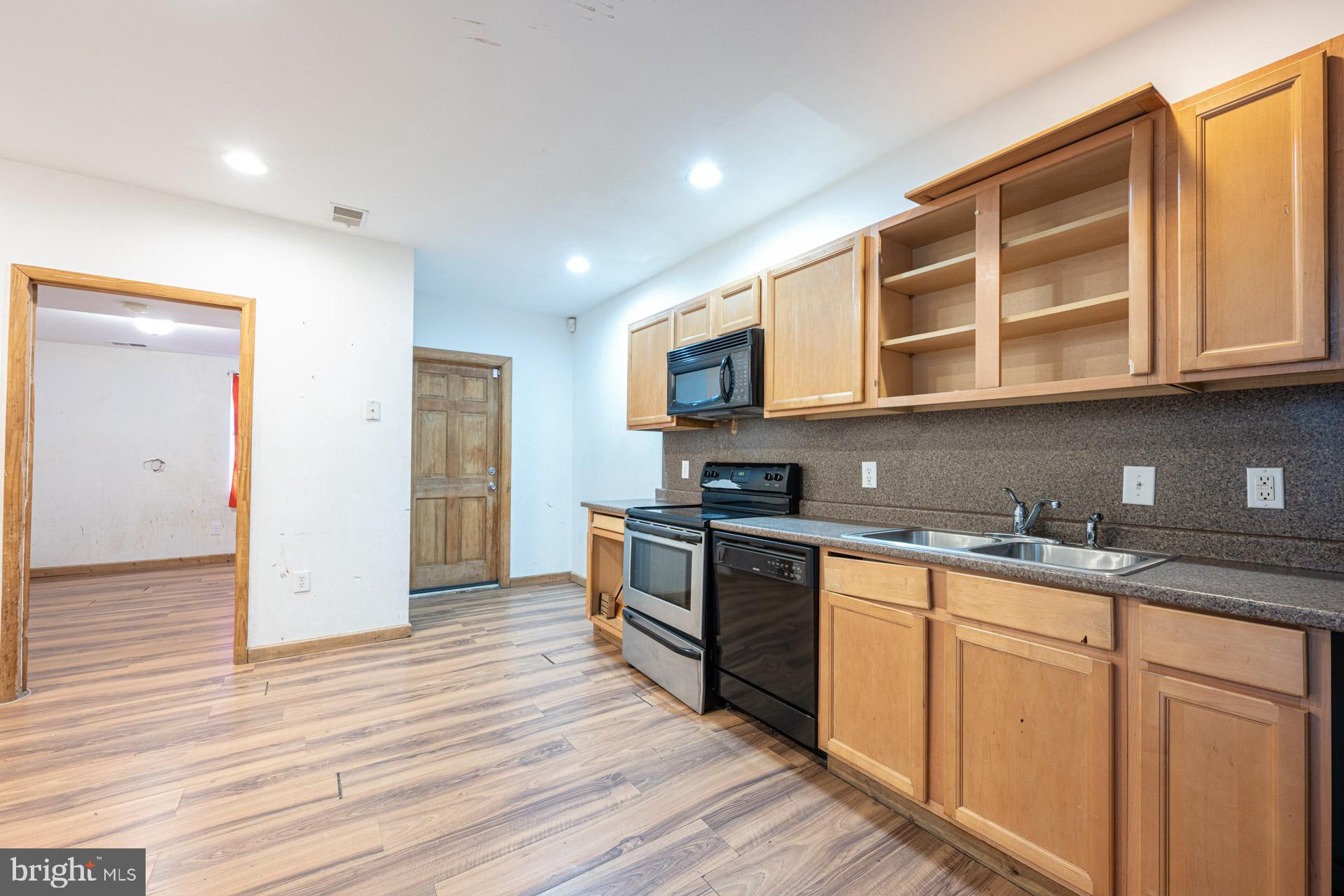 1717 TRINIDAD AVENUE NE