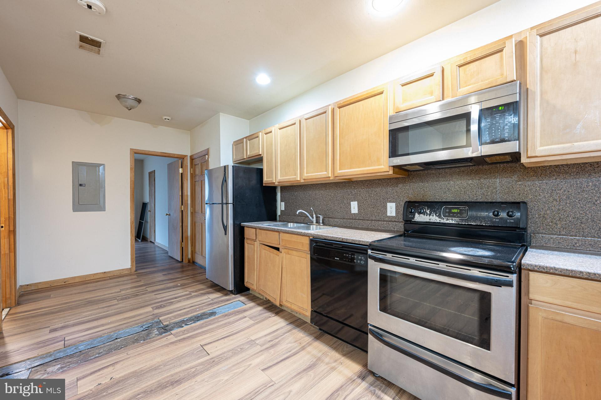 1717 TRINIDAD AVENUE NE