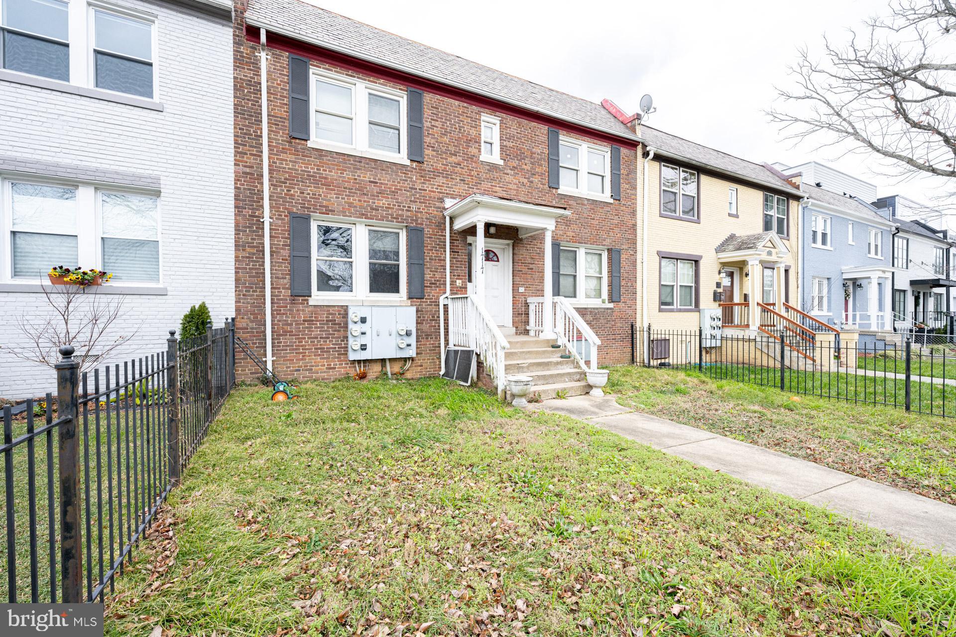 1717 TRINIDAD AVENUE NE