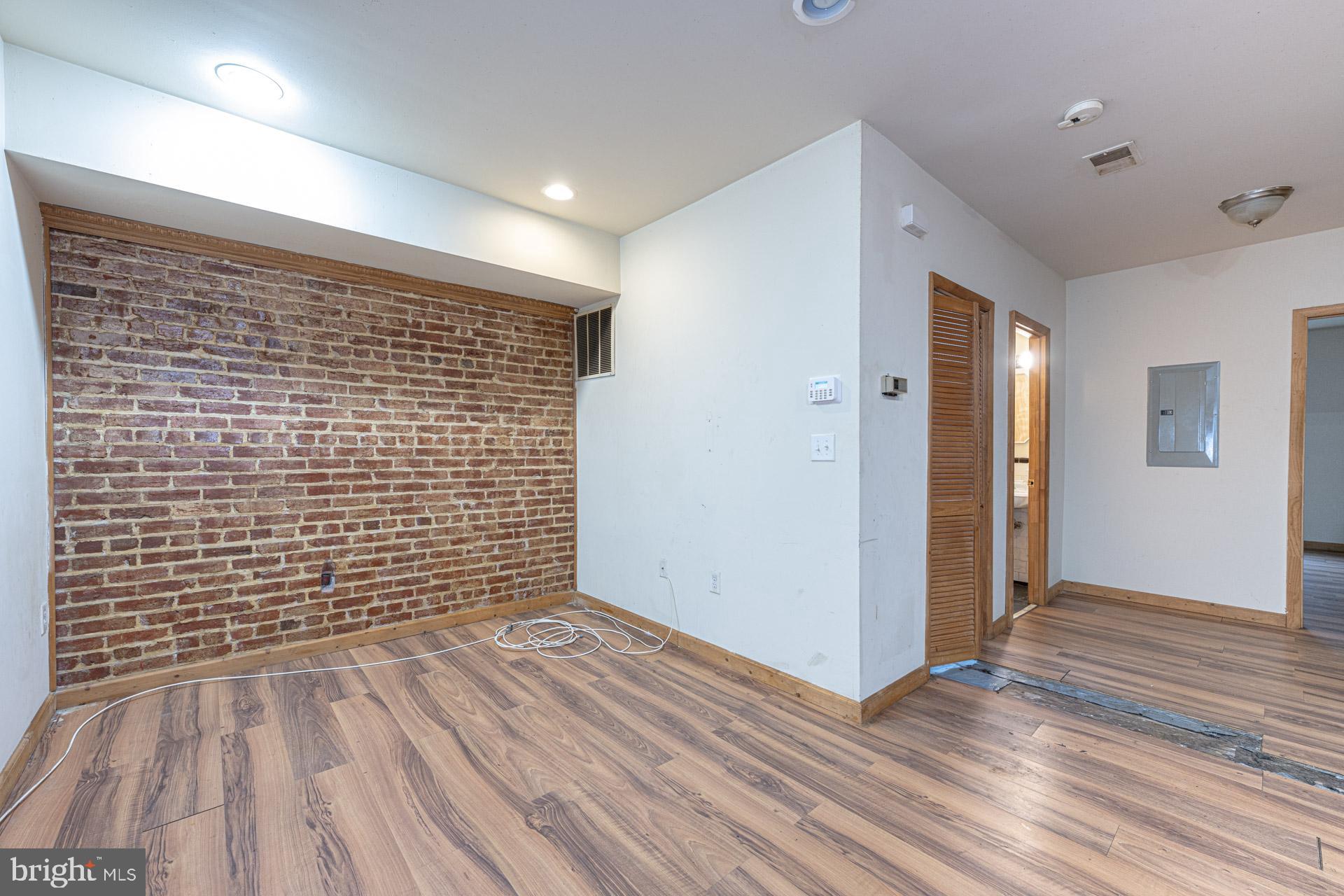 1717 TRINIDAD AVENUE NE