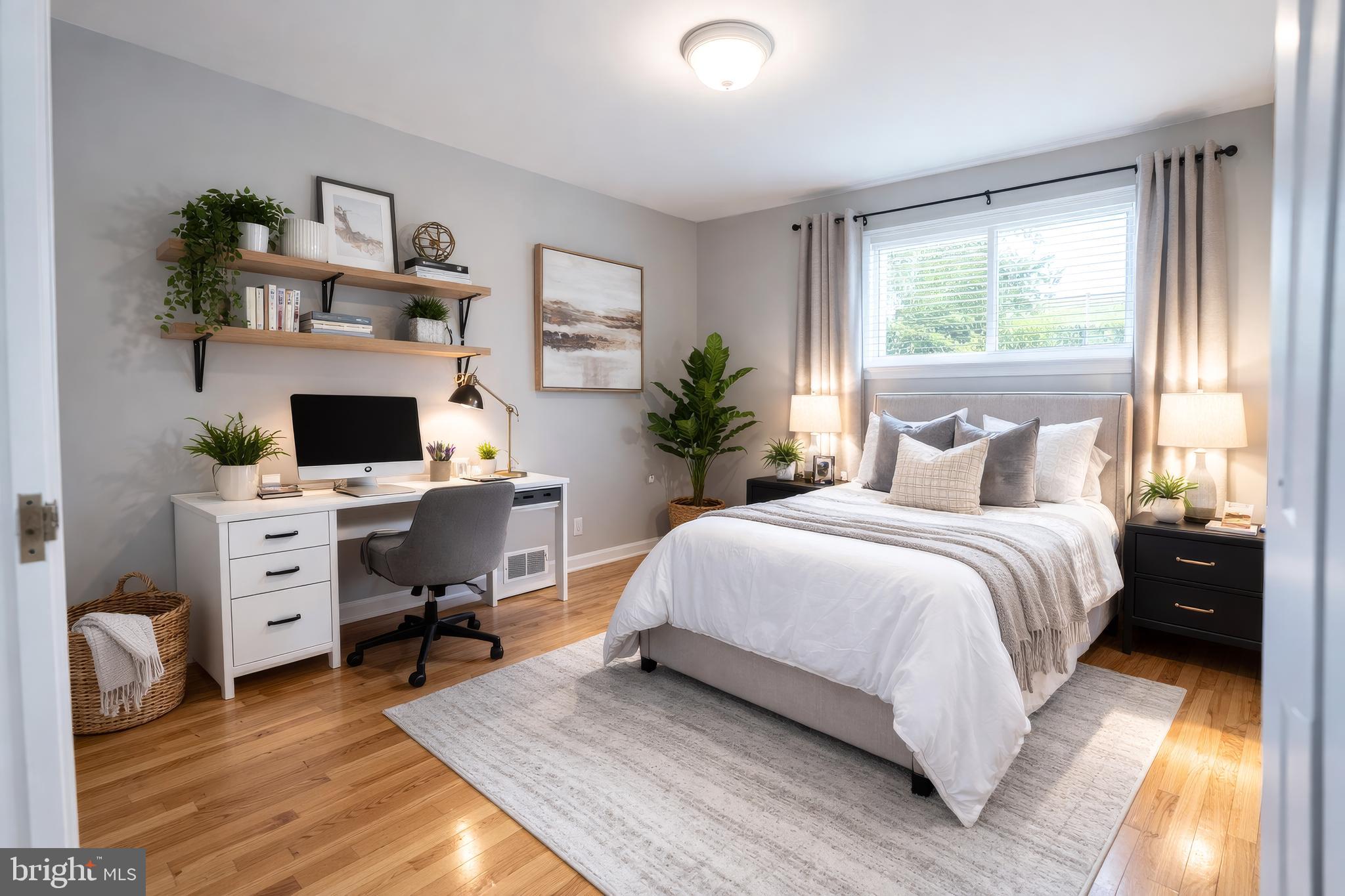 2412 SKYLAND PLACE SE