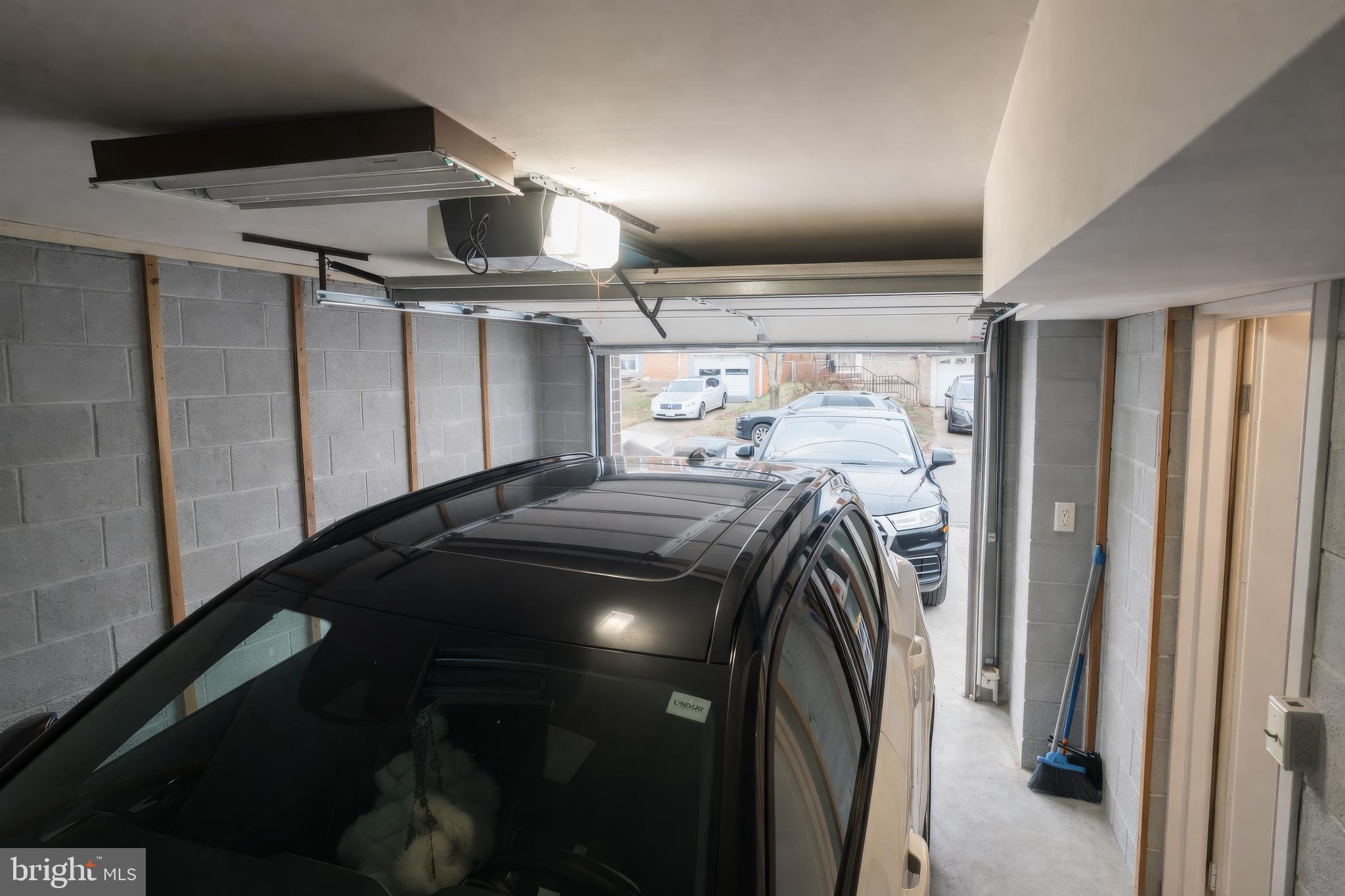 2412 SKYLAND PLACE SE