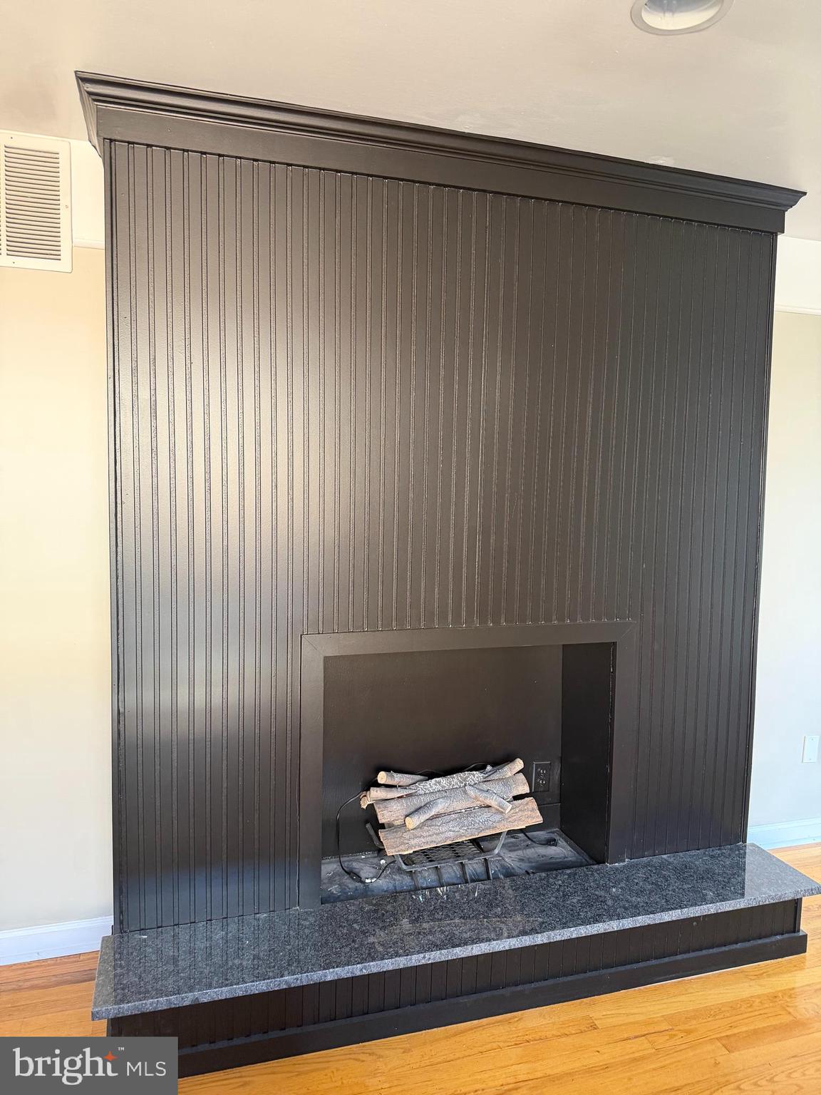 2412 SKYLAND PLACE SE