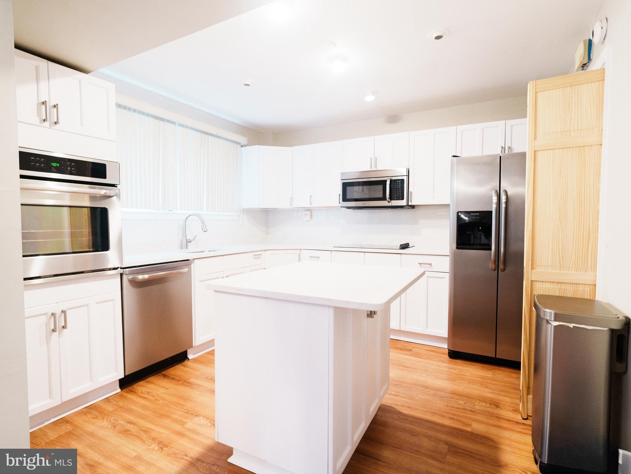 2412 SKYLAND PLACE SE