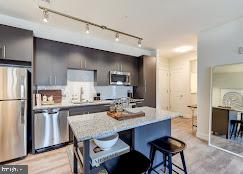 2412 SKYLAND PLACE SE