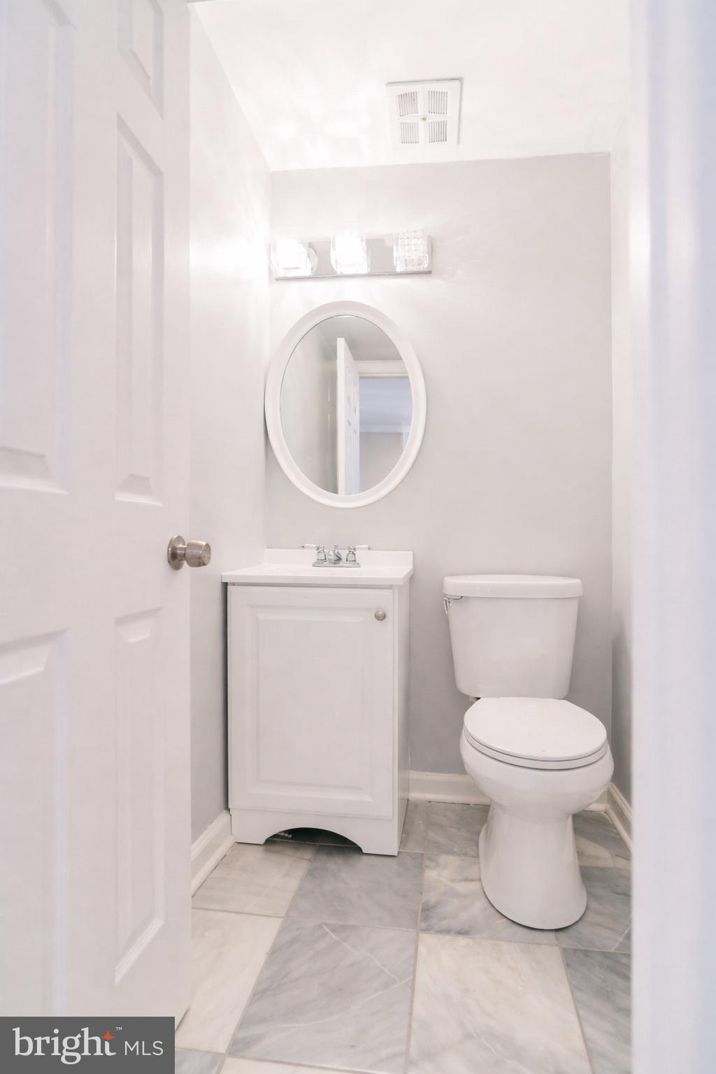 2412 SKYLAND PLACE SE