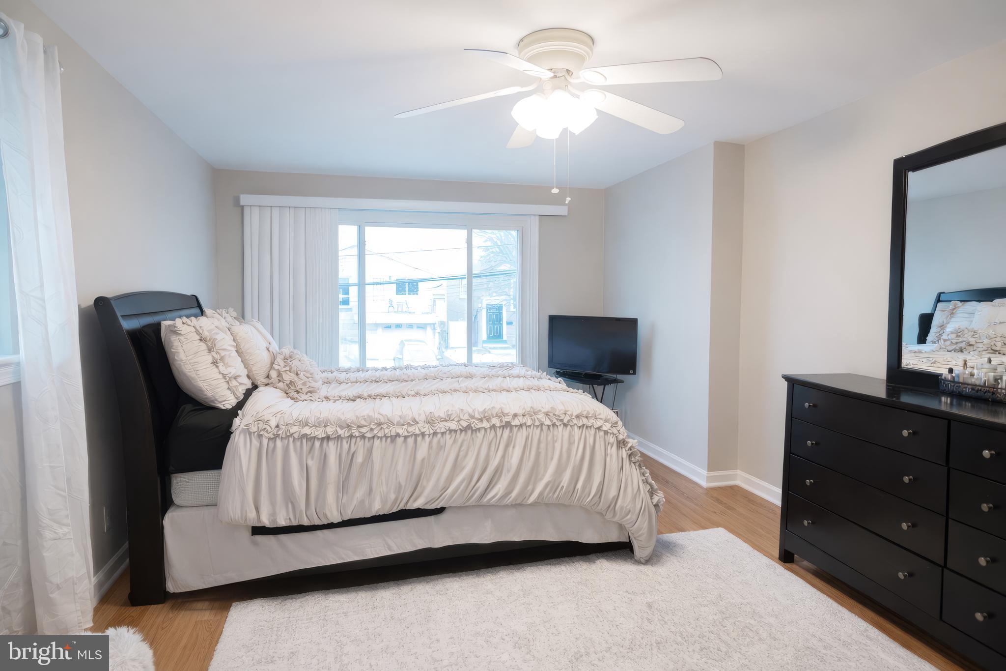 2412 SKYLAND PLACE SE