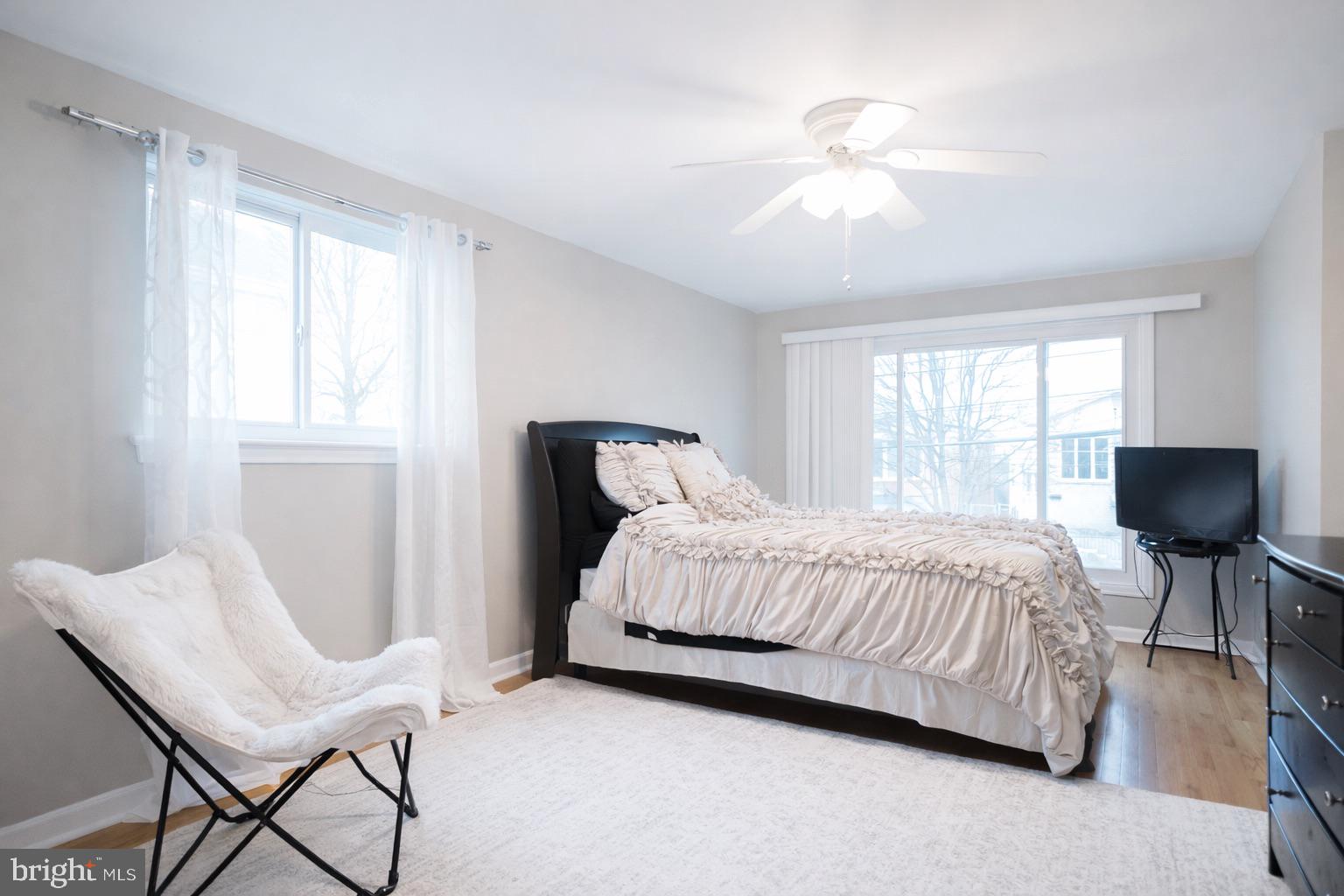 2412 SKYLAND PLACE SE