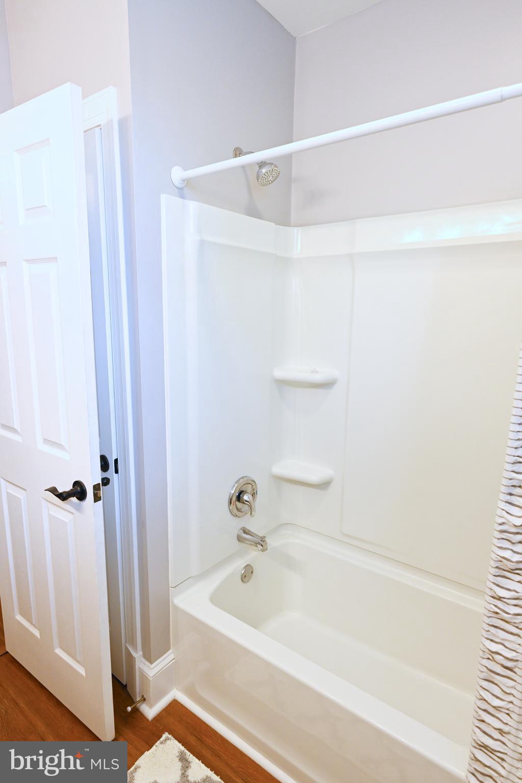 113 E LAFAYETTE AVENUE