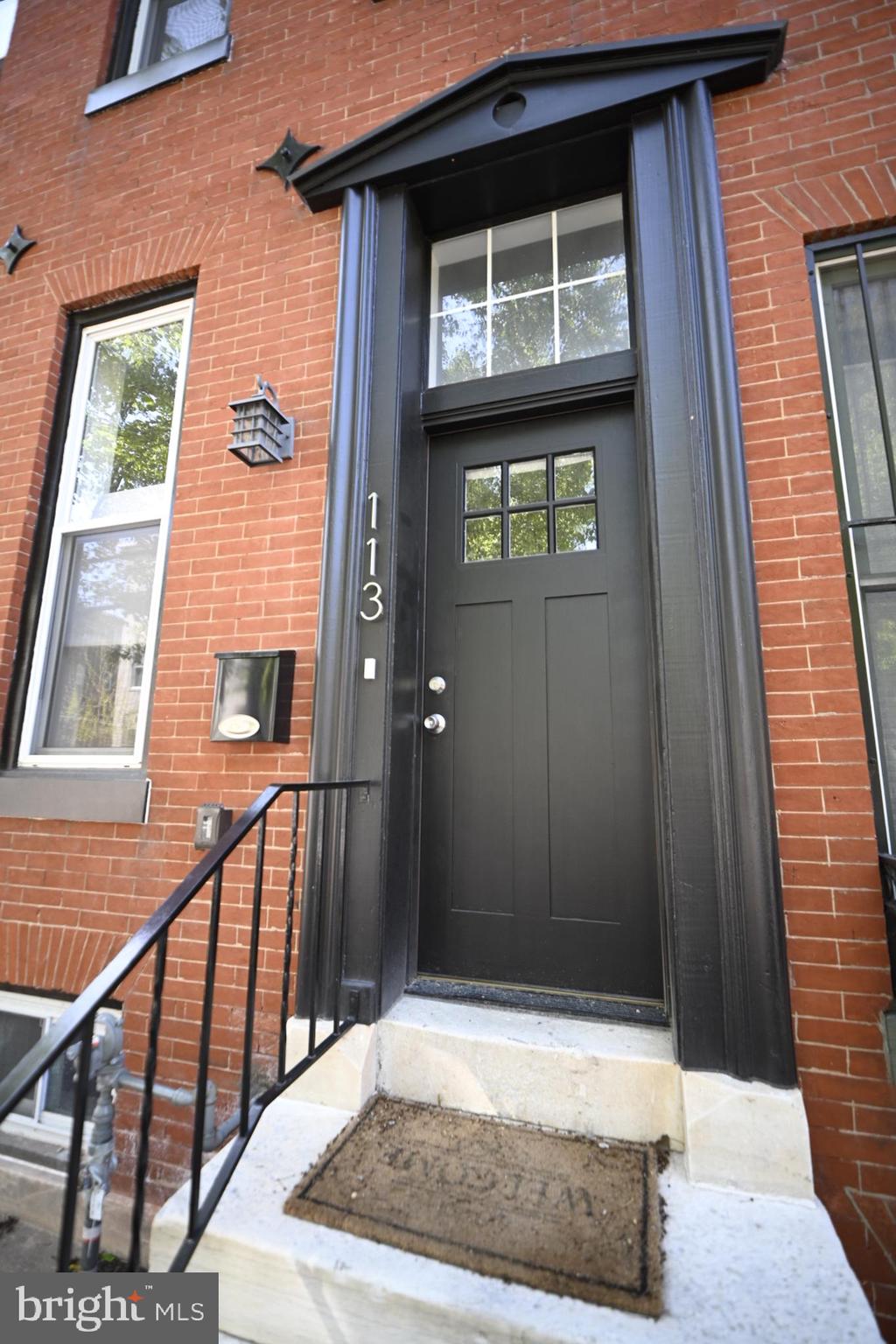 113 E LAFAYETTE AVENUE