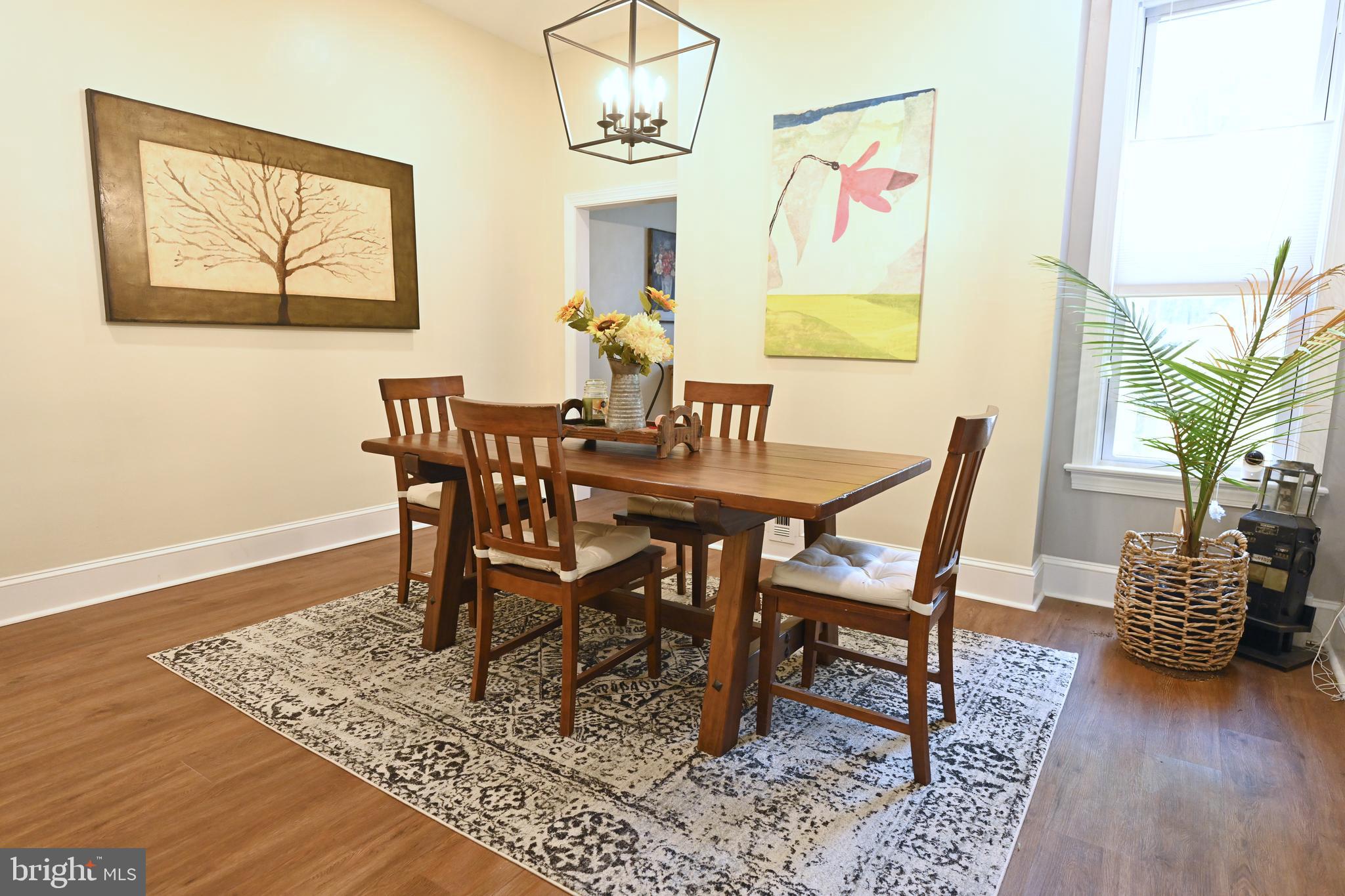 113 E LAFAYETTE AVENUE