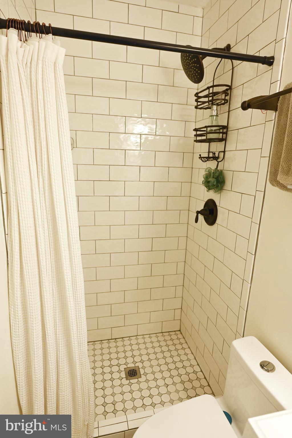113 E LAFAYETTE AVENUE