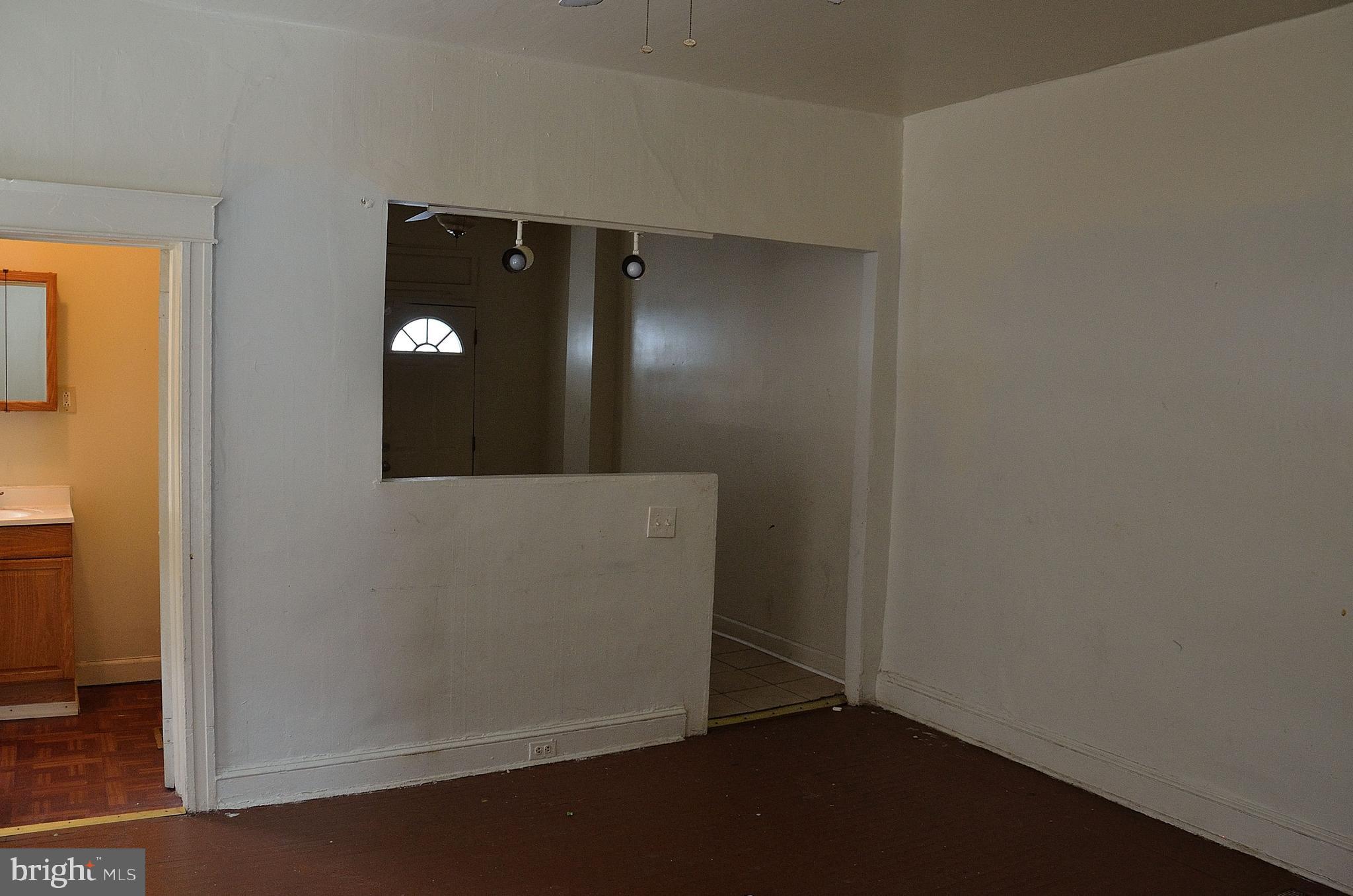 2600 AISQUITH STREET NE