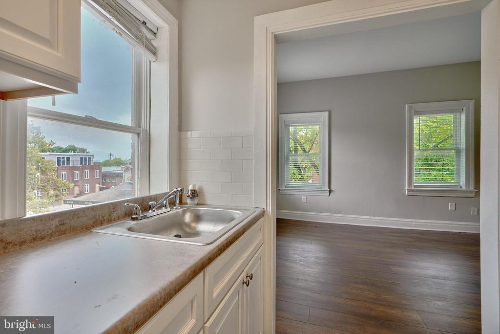 31 S ARLINGTON AVENUE