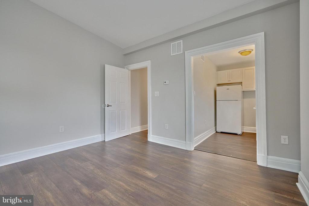 31 S ARLINGTON AVENUE