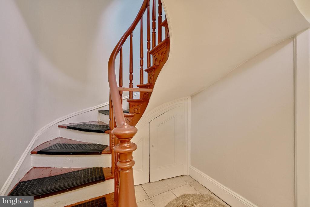 31 S ARLINGTON AVENUE