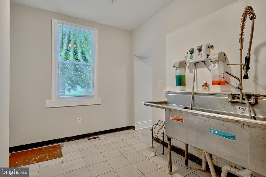 31 S ARLINGTON AVENUE