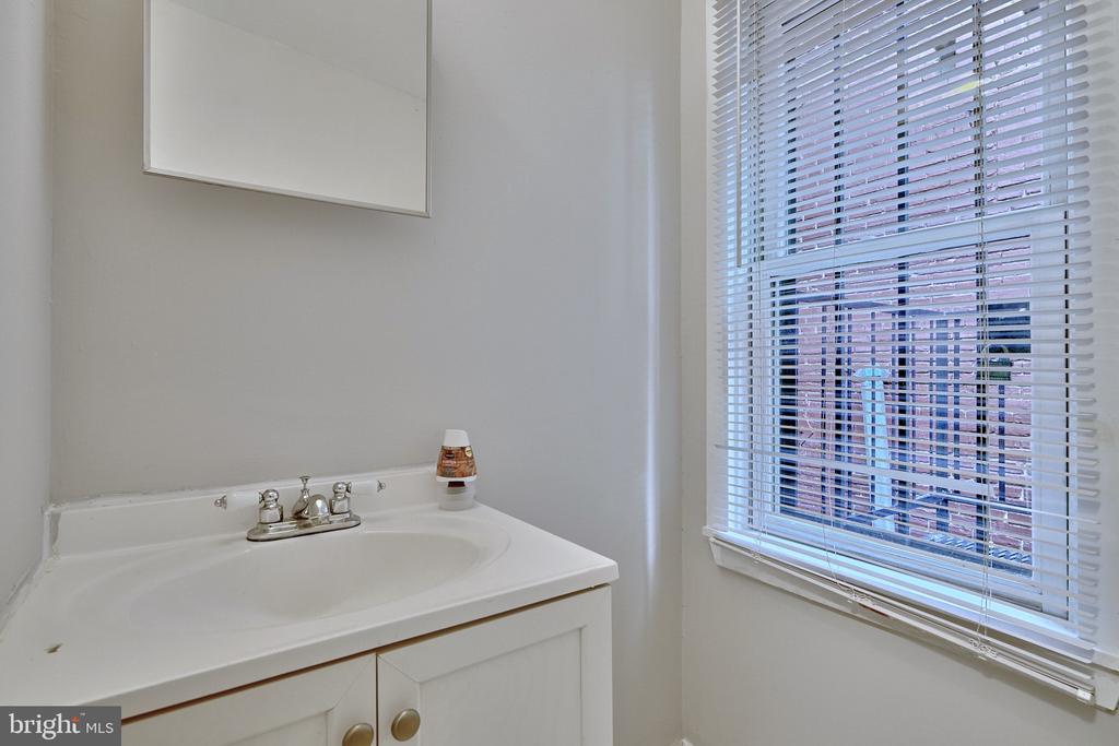 31 S ARLINGTON AVENUE