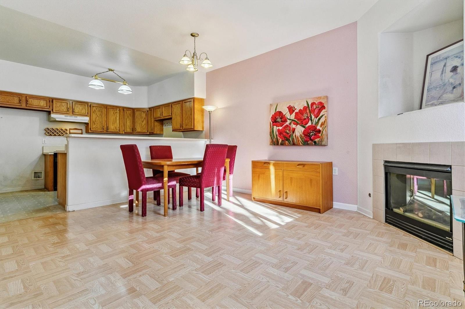 1050 S Walden Way Unit: 106