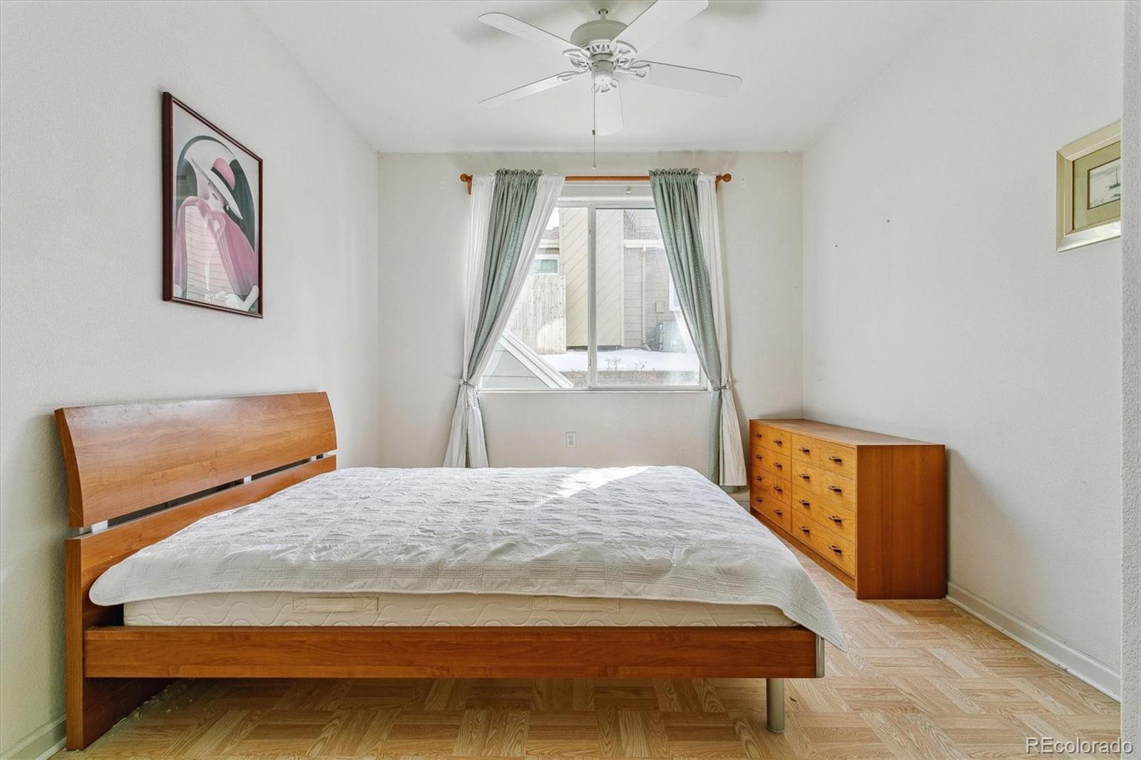 1050 S Walden Way Unit: 106