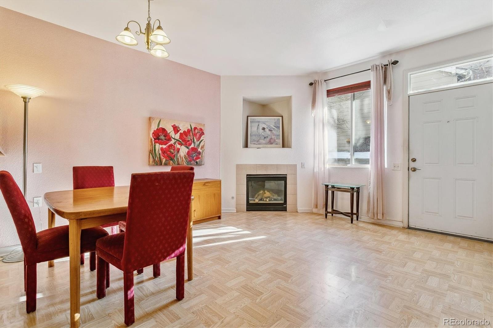 1050 S Walden Way Unit: 106