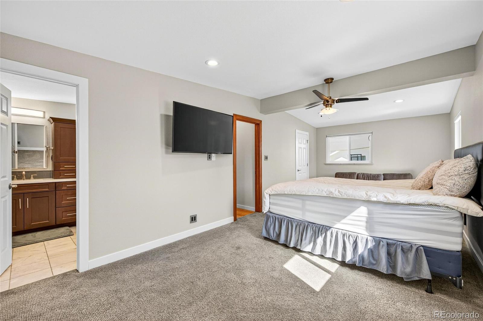 5974 S Milwaukee Way