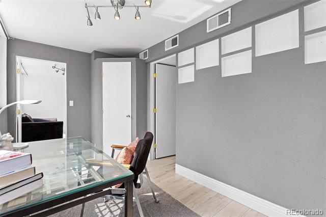 1121 Albion Street Unit: 210