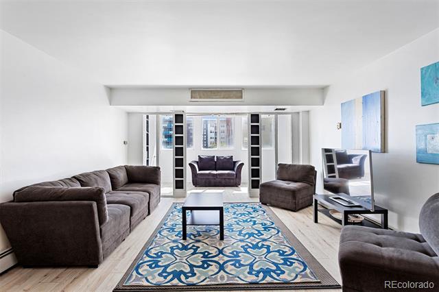 1121 Albion Street Unit: 210