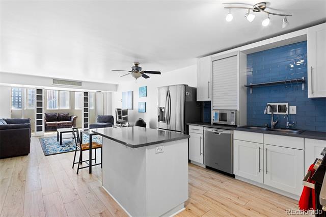 1121 Albion Street Unit: 210