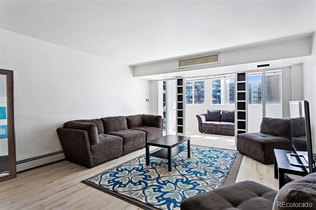 1121 Albion Street Unit: 210