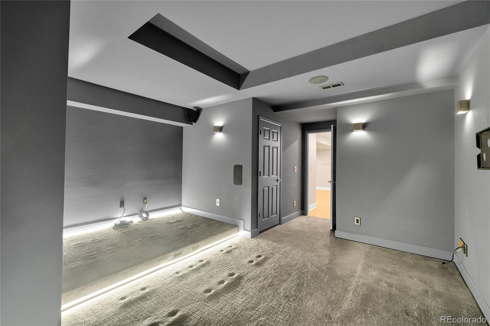 5555 E Briarwood Avenue Unit: 607