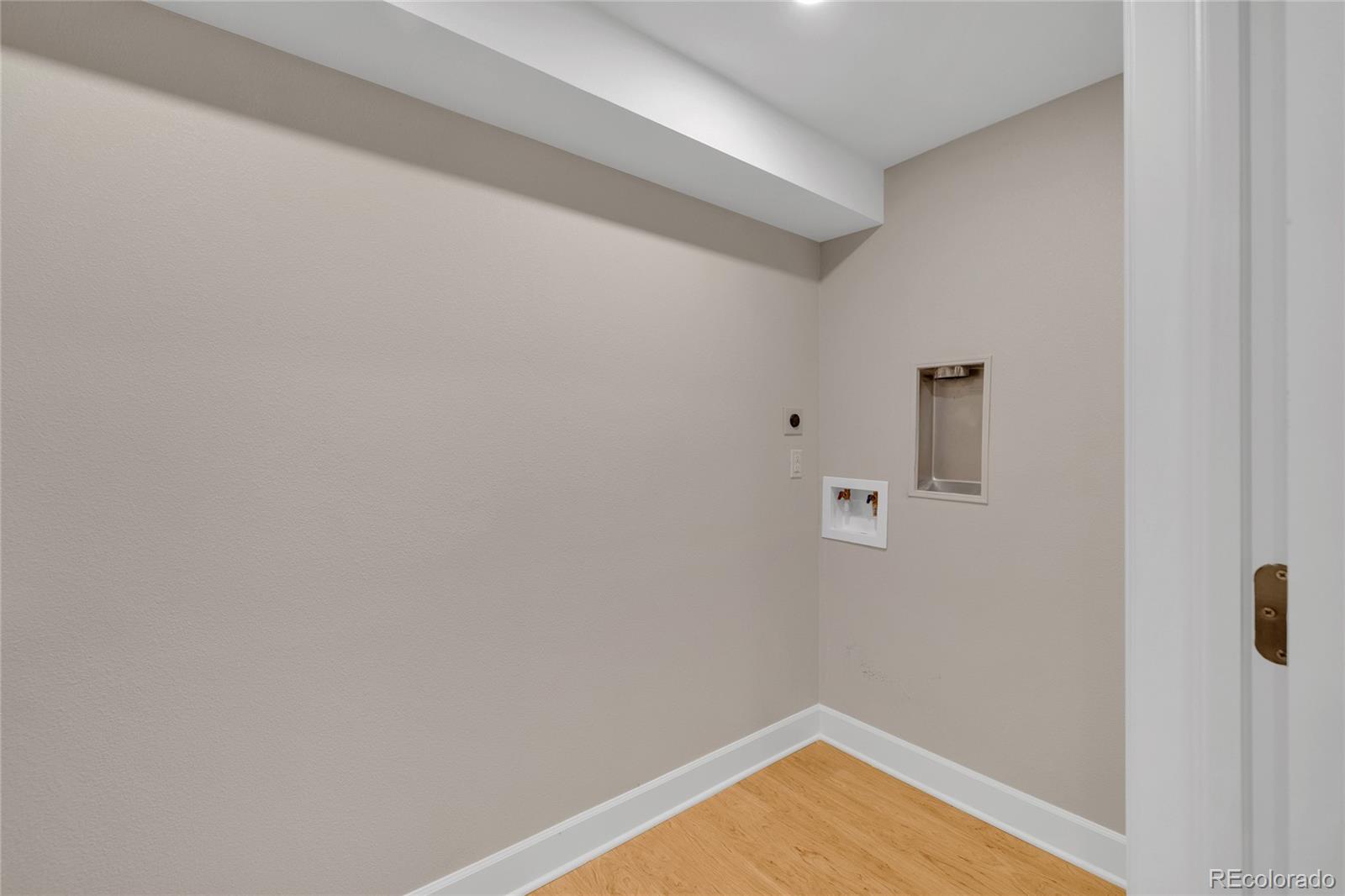 5555 E Briarwood Avenue Unit: 607