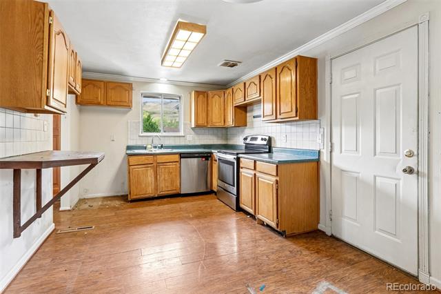 17012 W 16th Place
