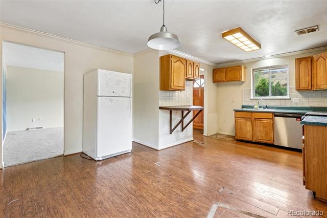 17012 W 16th Place