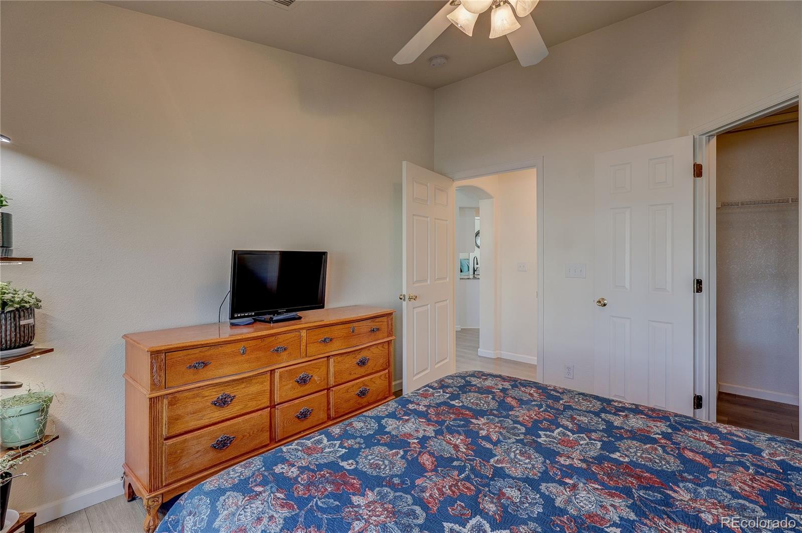 11782 Zenobia Loop