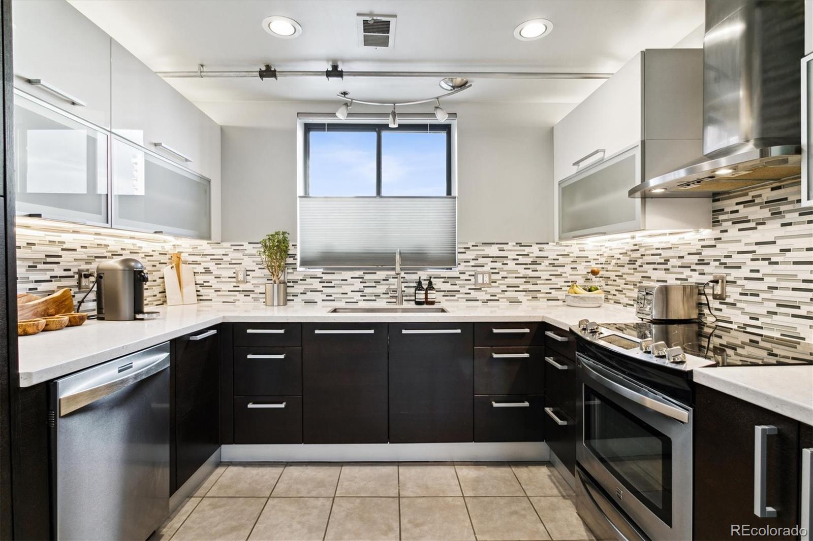 930 Acoma Street Unit: 316