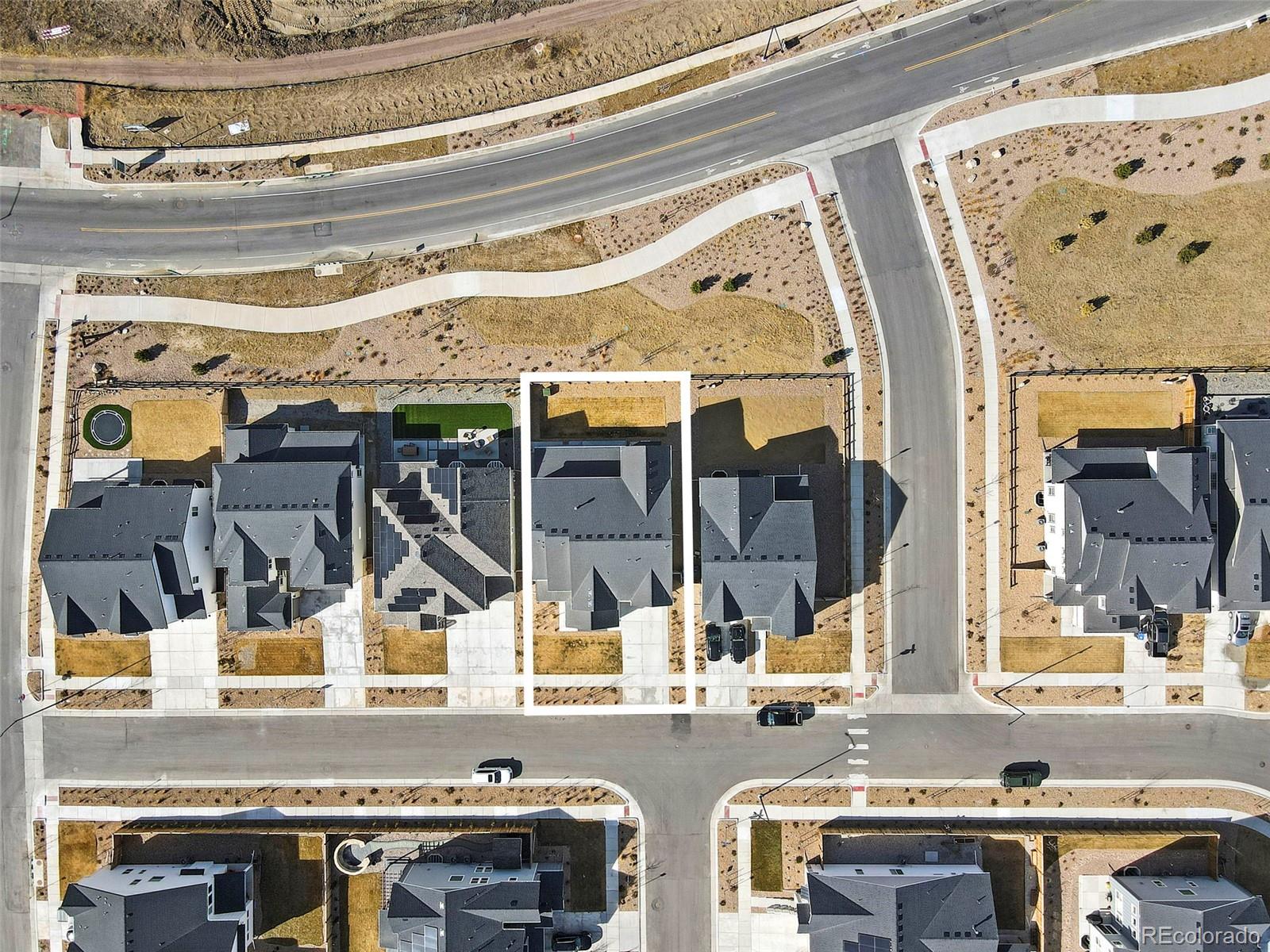 9349 Russell Circle