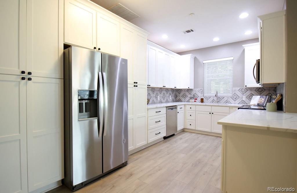 8338 S Independence Circle Unit: 107