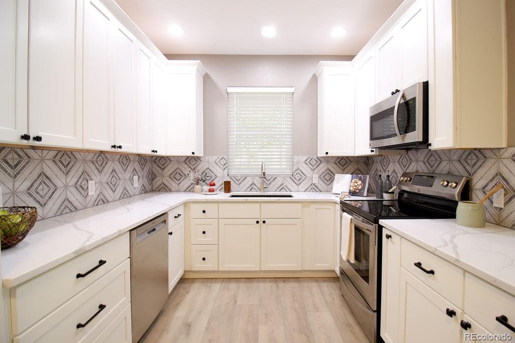 8338 S Independence Circle Unit: 107