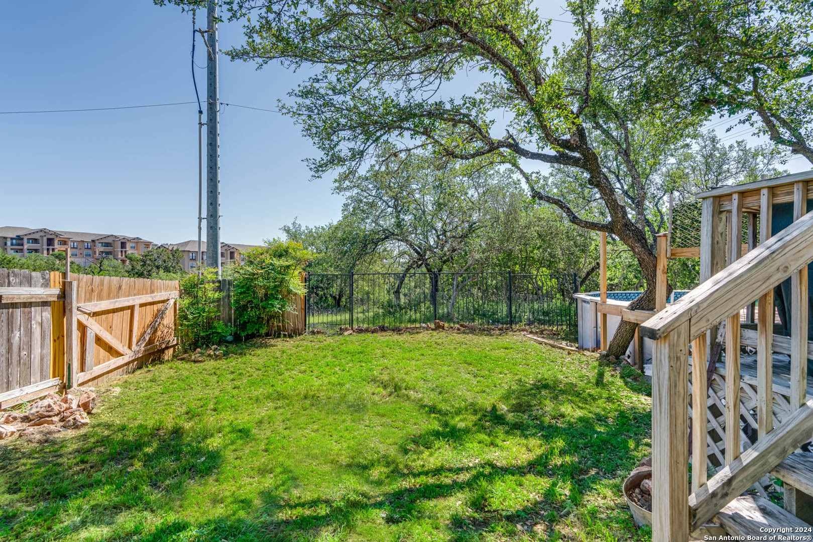 1343 Pecan Station