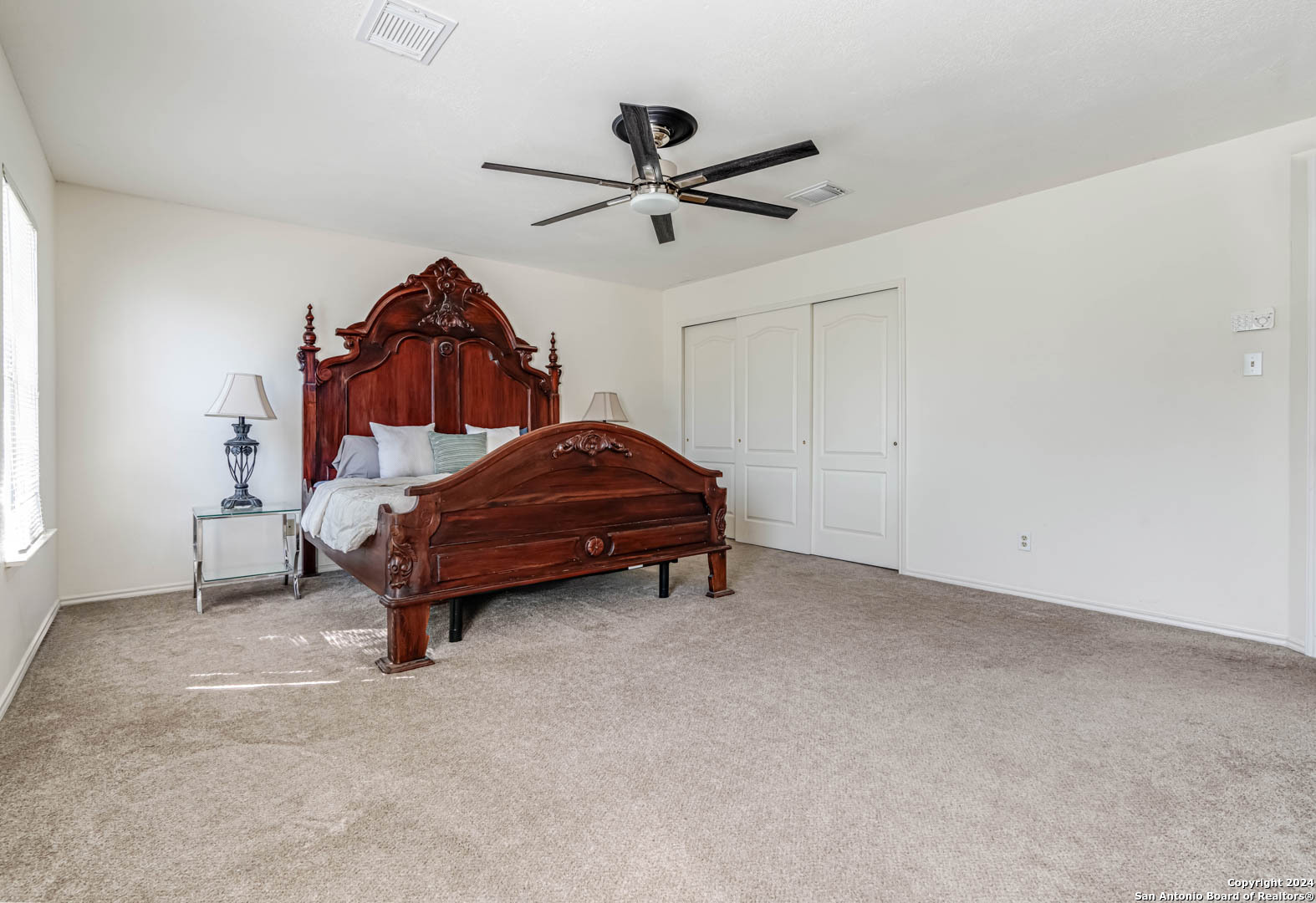 1343 Pecan Station
