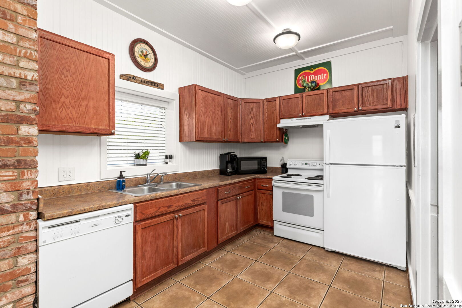 552 Cat Claw Mountain Rd.